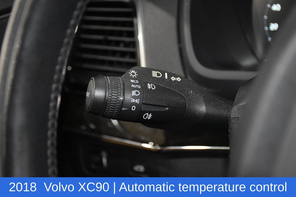 Used 2018 Volvo XC90 T6 Momentum w/ Convenience Package image 10