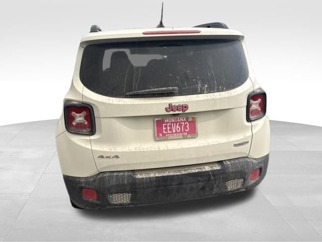 Used 2017 Jeep Renegade Latitude AWD/4WD image 14