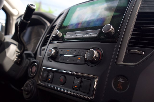 Used 2023 Nissan Titan SV AWD/4WD image 18
