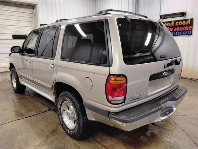 Used 1998 Ford Explorer XLT AWD/4WD image 6