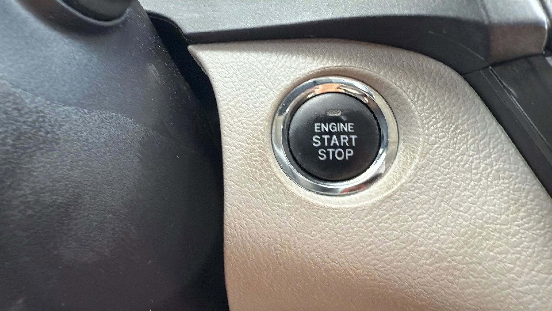 Used 2019 Toyota Sienna XLE image 40