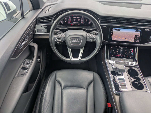 Used 2020 Audi Q7 2.0T Premium w/ Convenience Package AWD/4WD image 17
