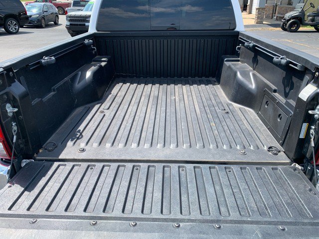 Used 2021 Toyota Tacoma SR5 RWD image 4