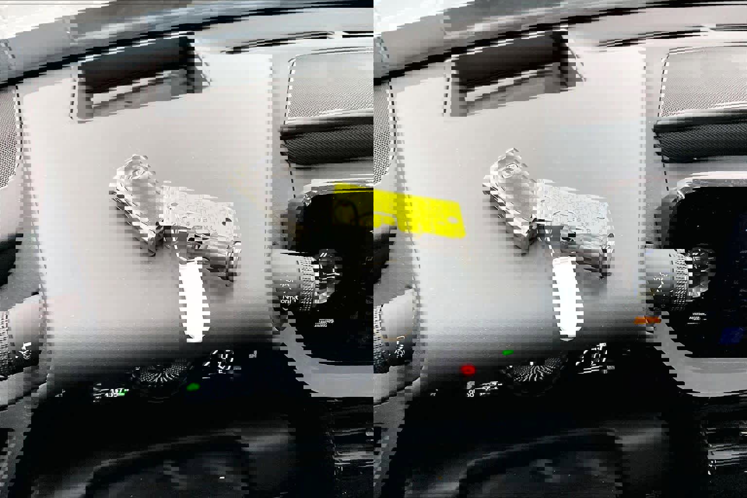 Used 2025 Lexus ES 300h w/ Premium Package image 14