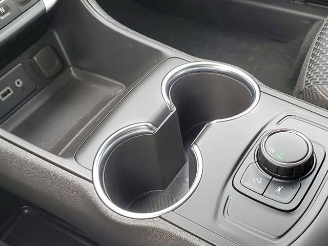 Used 2024 GMC Terrain SLE image 21