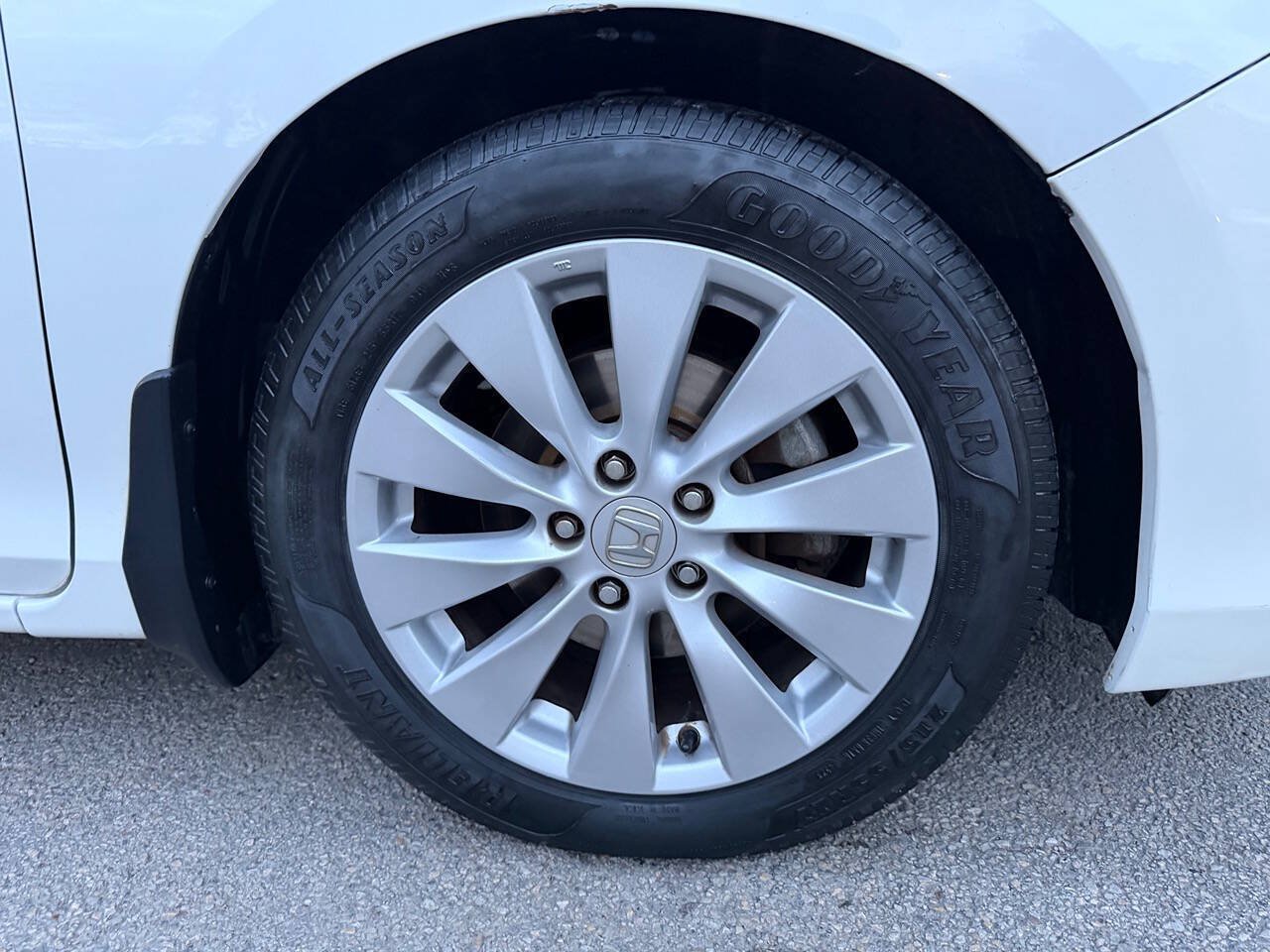 Used 2014 Honda Accord EX-L image 10