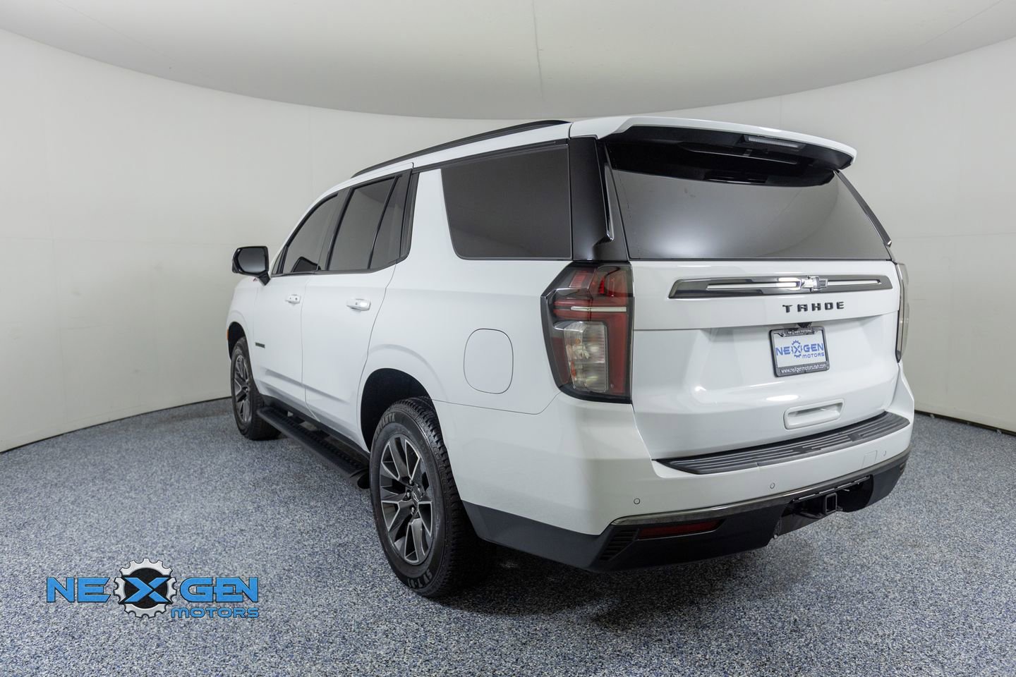 Used 2022 Chevrolet Tahoe Z71 w/ Luxury Package image 5