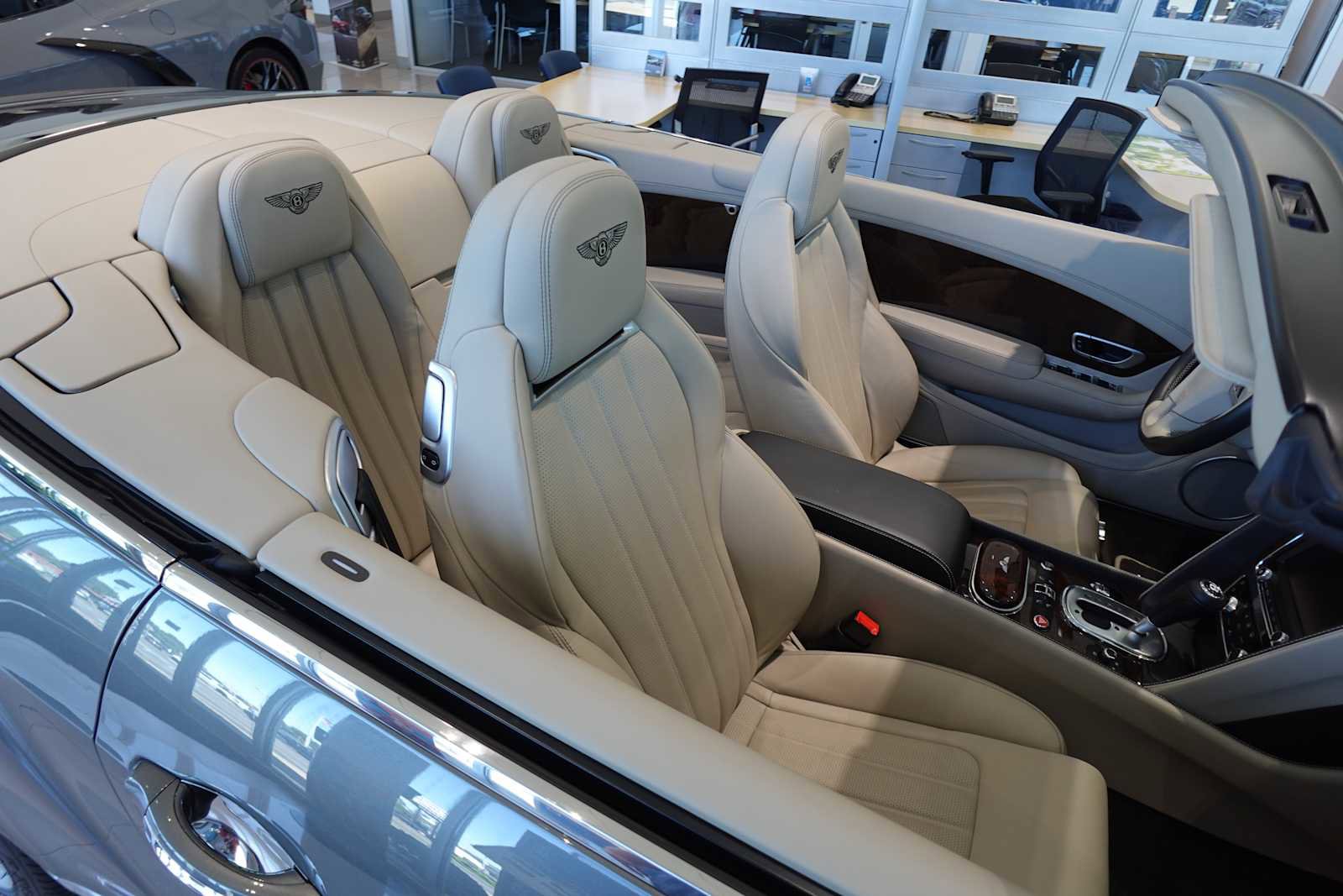 Used 2014 Bentley Continental GT image 12