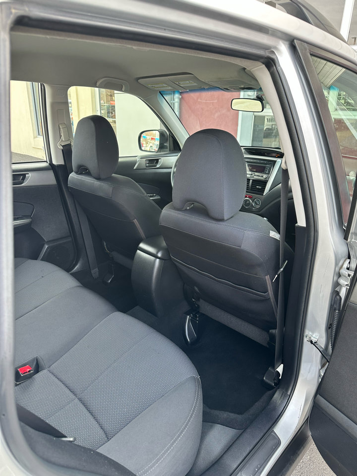 Used 2011 Subaru Forester 2.5X w/ Alloy Wheel Value Pkg image 8