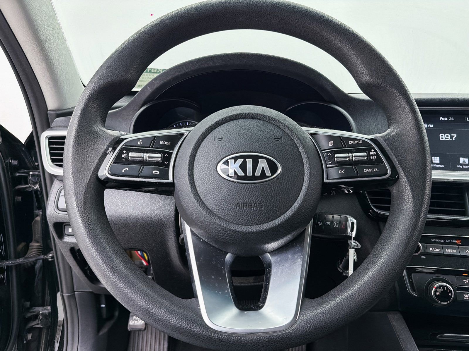 Used 2019 Kia Optima LX image 3