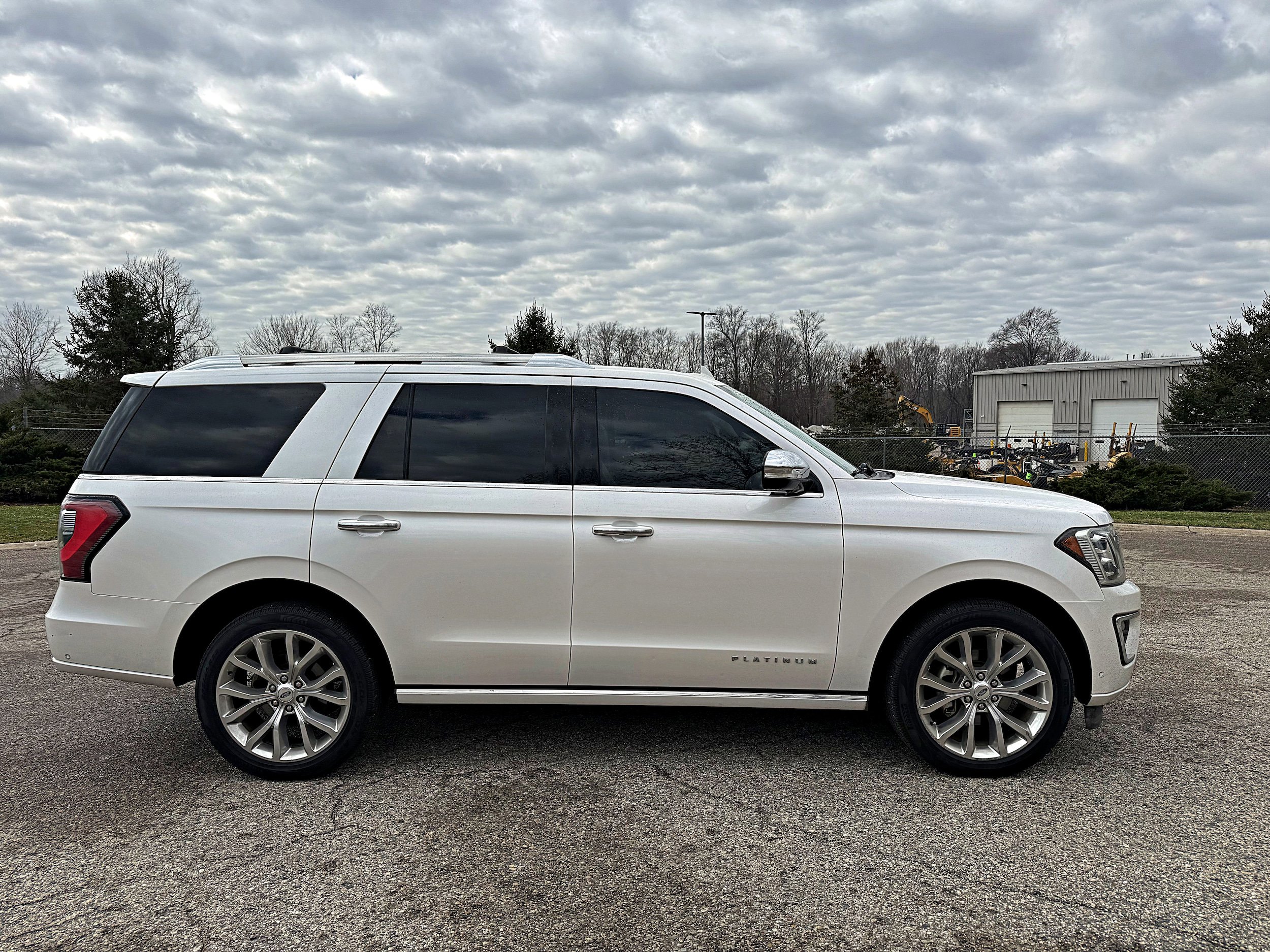 Used 2019 Ford Expedition Platinum image 10