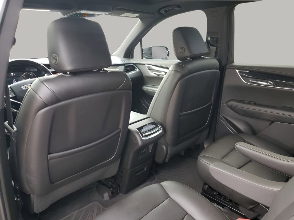 Used 2022 Cadillac XT6 Premium Luxury image 23