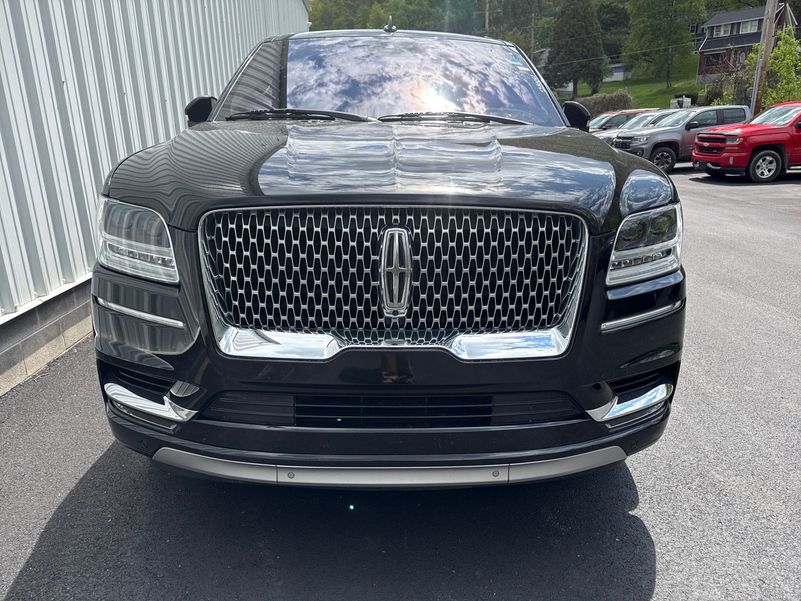 Used 2018 Lincoln Navigator L Reserve w/ Technology Package AWD/4WD image 2