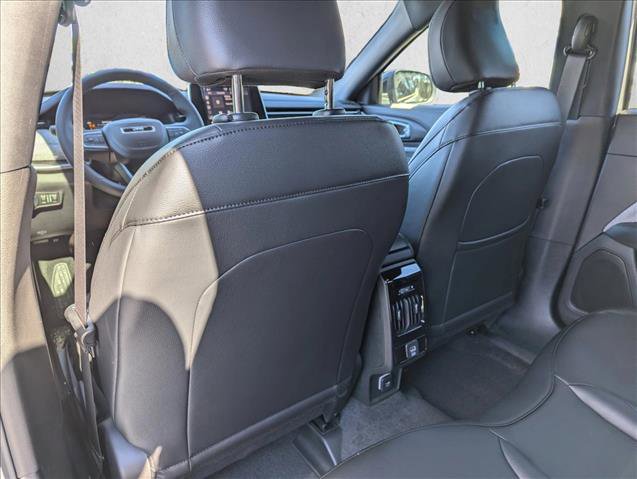 New 2026 Jeep Compass Latitude AWD/4WD image 23
