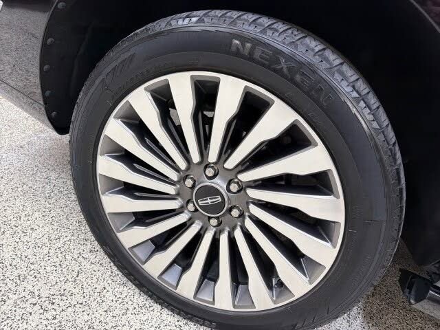 Used 2019 Lincoln Navigator L Reserve AWD/4WD image 54