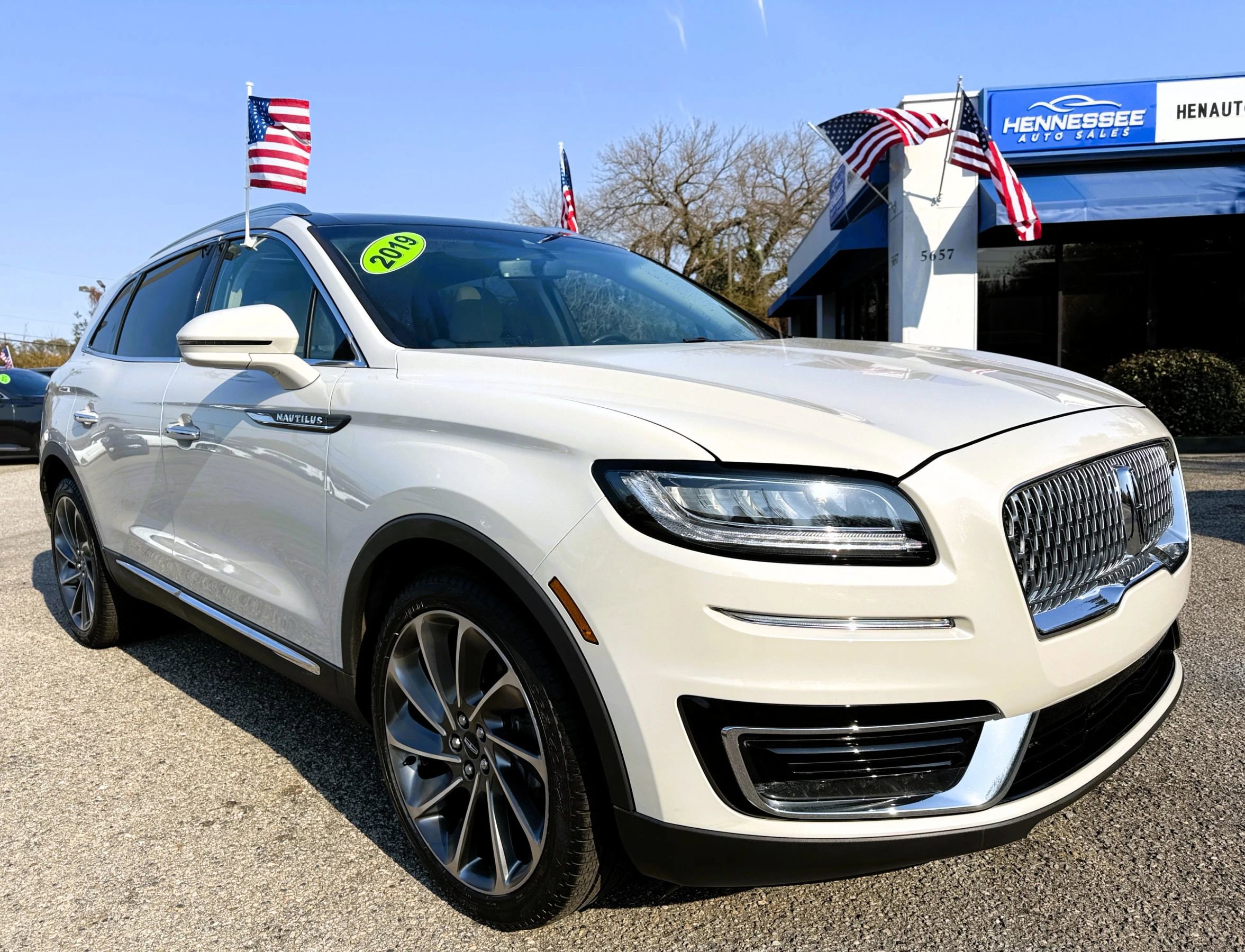 Used 2019 Lincoln Nautilus Reserve image 21