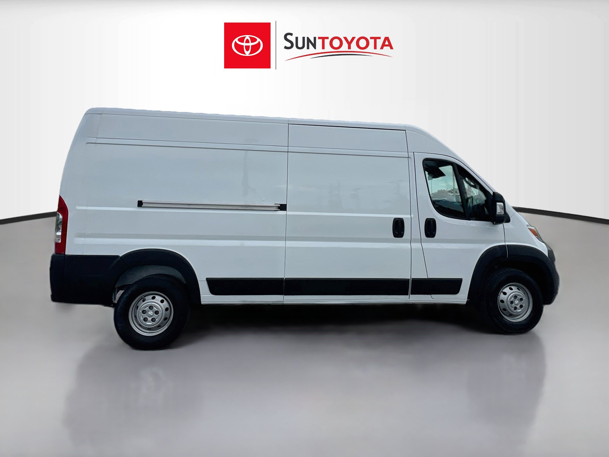 Used 2023 RAM ProMaster 2500 FWD image 2