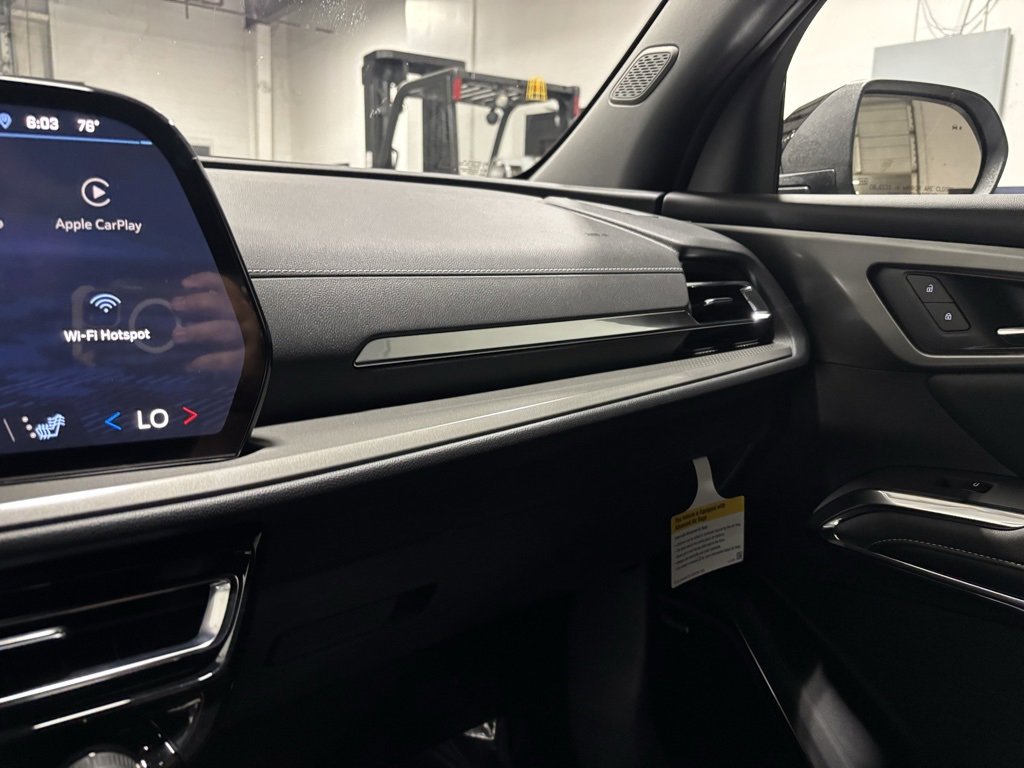 New 2026 Chevrolet Traverse LT w/ Enhanced Driving Package image 23