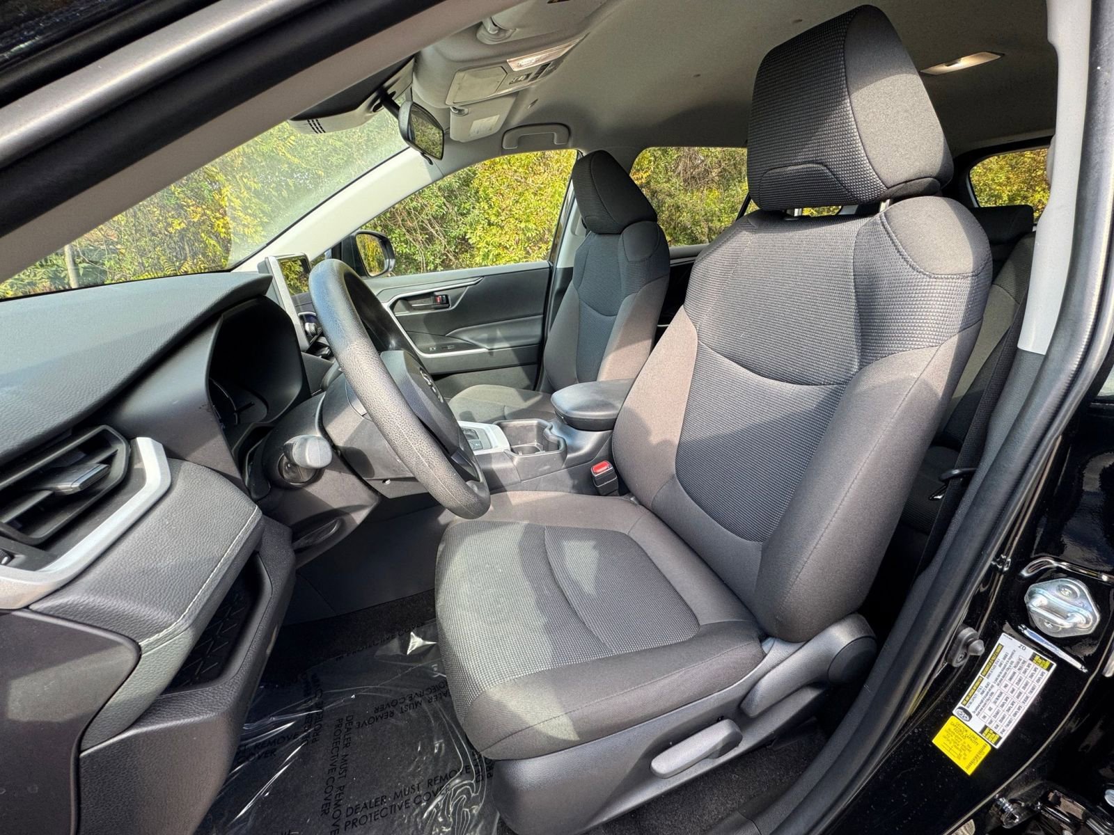 Used 2025 Toyota RAV4 LE image 31