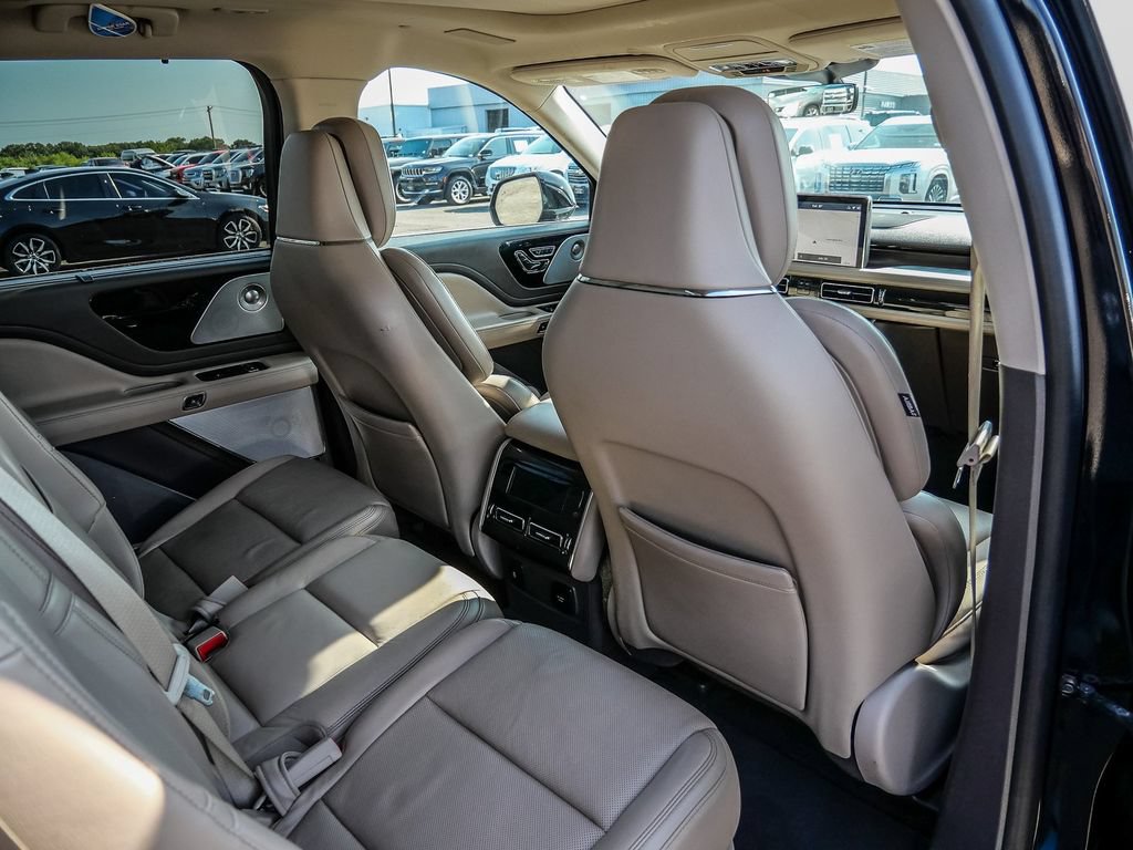 Used 2020 Lincoln Aviator Reserve w/ Equipment Group 202A AWD/4WD image 22