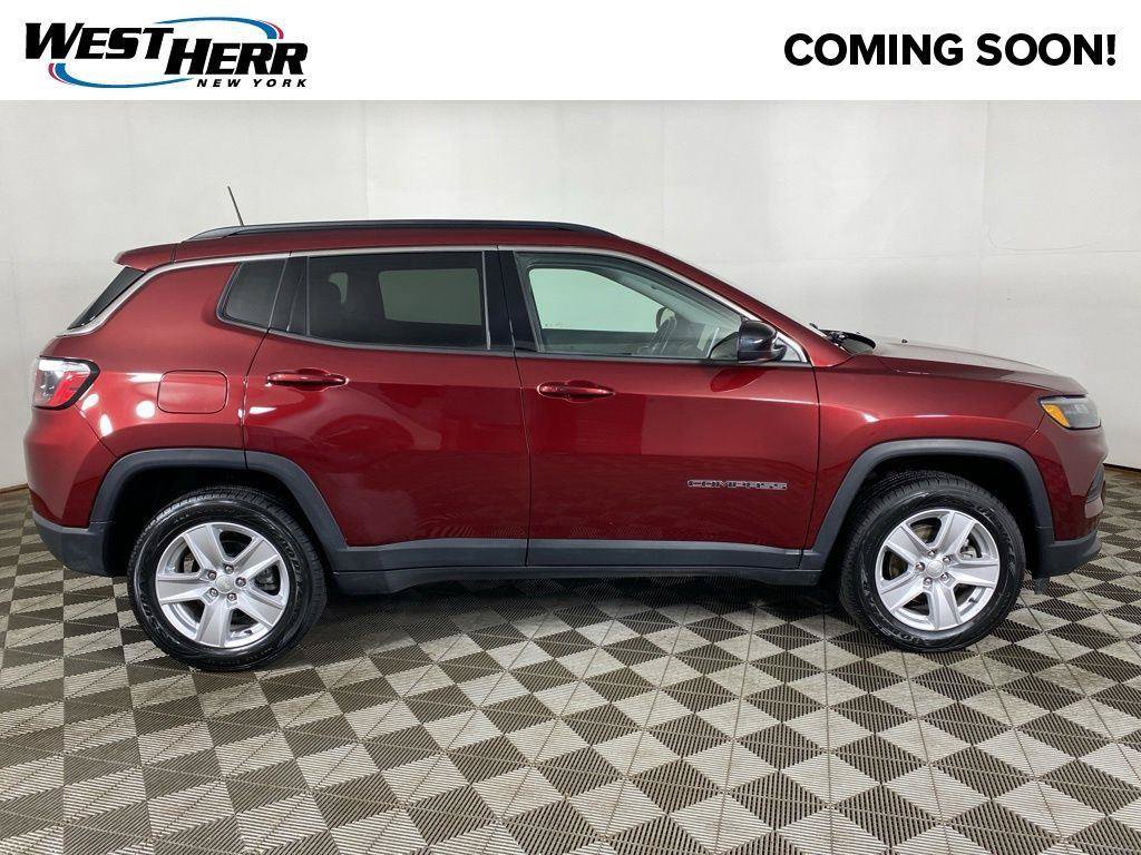 Used 2022 Jeep Compass Latitude w/ Convenience Group AWD/4WD image 21