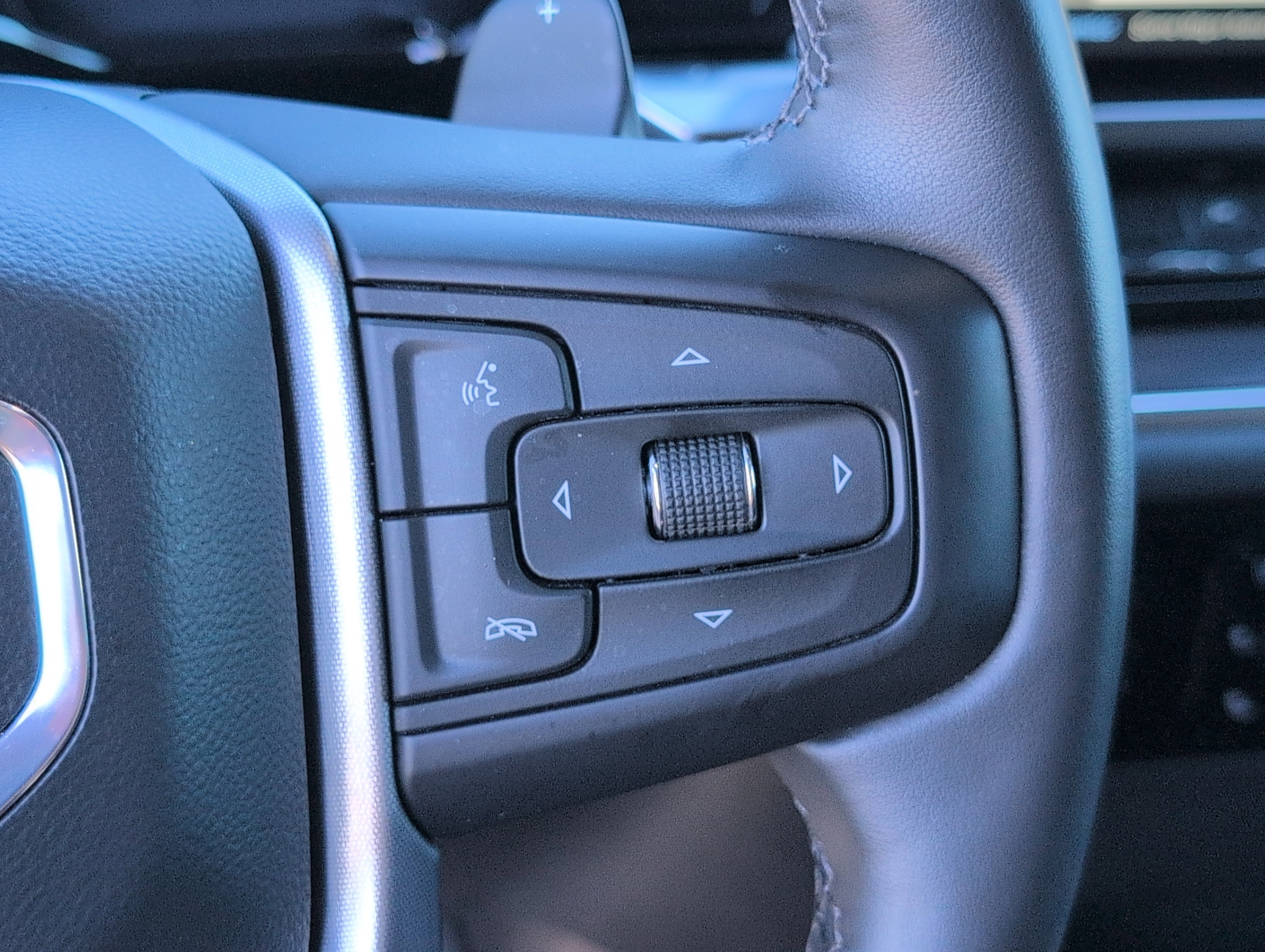 Used 2024 GMC Sierra 1500 SLT w/ SLT Premium Package image 25