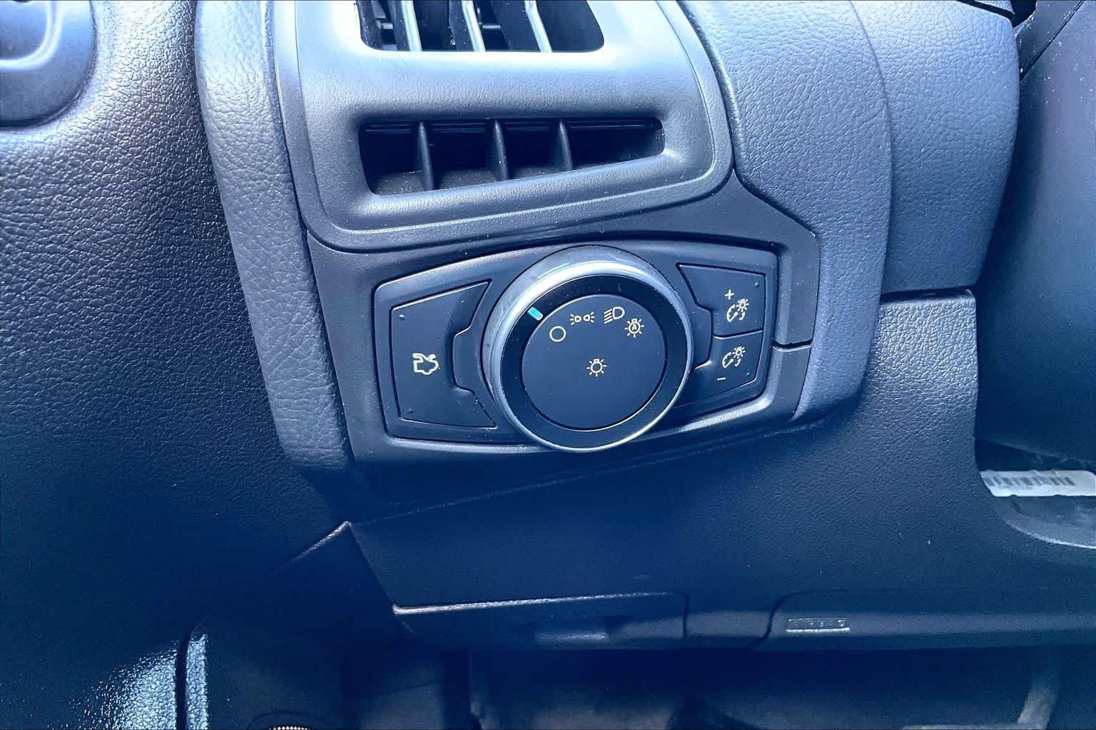 Used 2016 Ford Focus S FWD image 33
