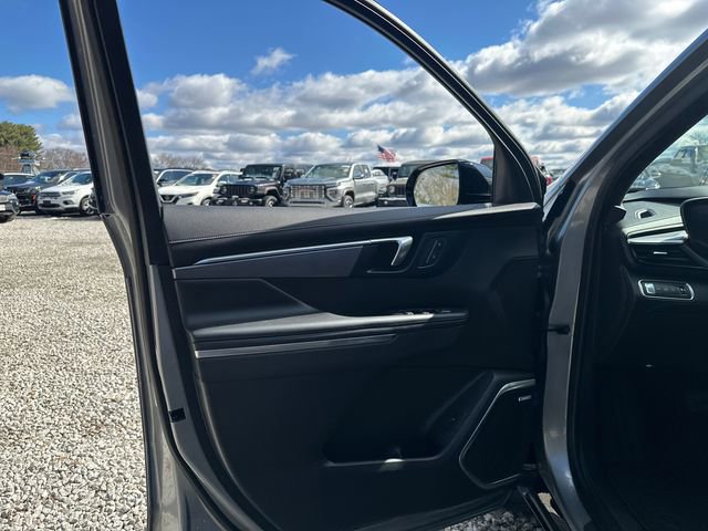 Used 2025 Buick Enclave Sport Touring image 24