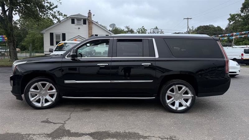 Used 2016 Cadillac Escalade ESV Luxury AWD/4WD image 9
