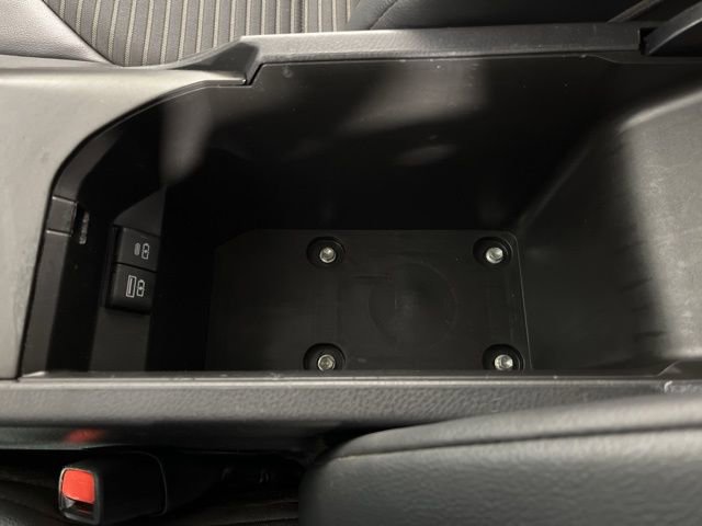 Used 2023 Toyota Camry SE image 32