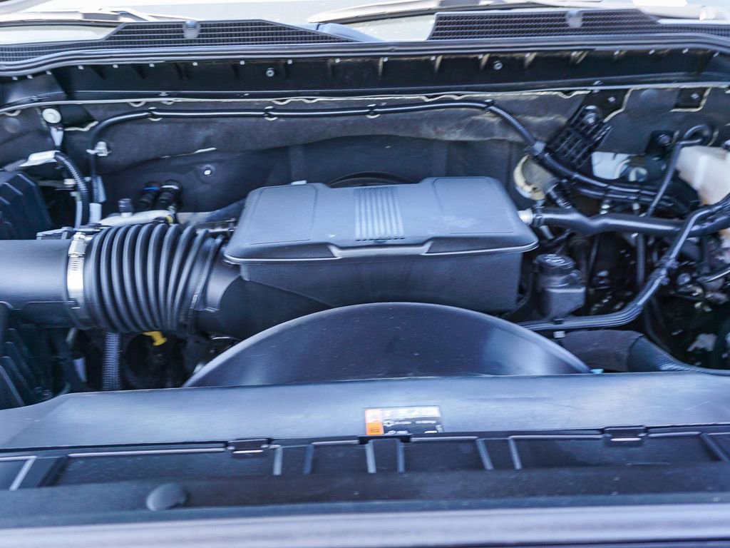 Used 2025 Chevrolet Silverado 2500 LT w/ Convenience Package image 25