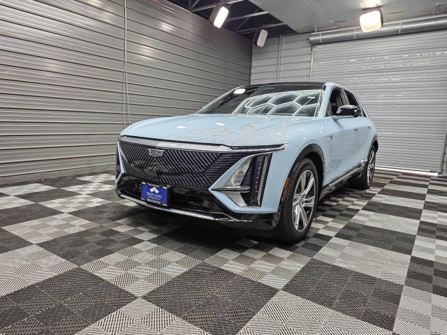 Used 2024 Cadillac Lyriq Tech w/ Driver Assist Package AWD/4WD image 46