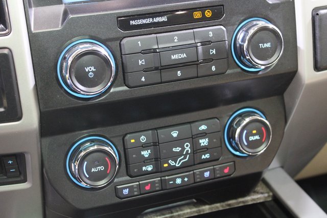 Used 2019 Ford F250 Lariat w/ Chrome Package image 14