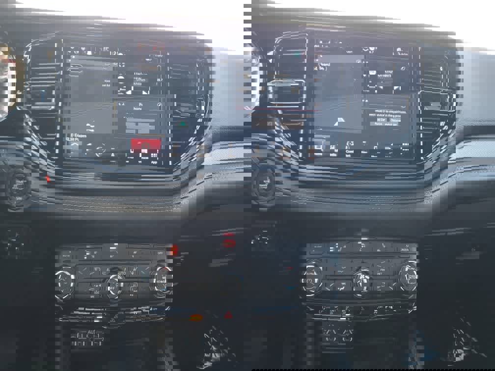 Used 2022 Dodge Durango GT image 21