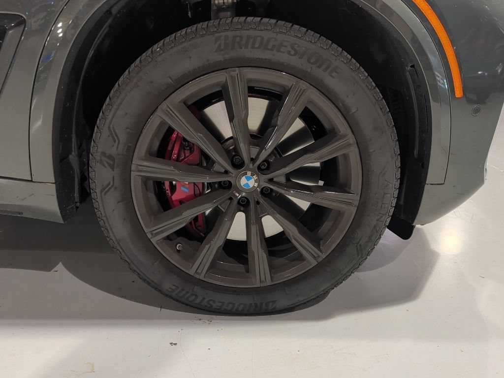 Certified 2026 BMW X5 M60i AWD/4WD image 6