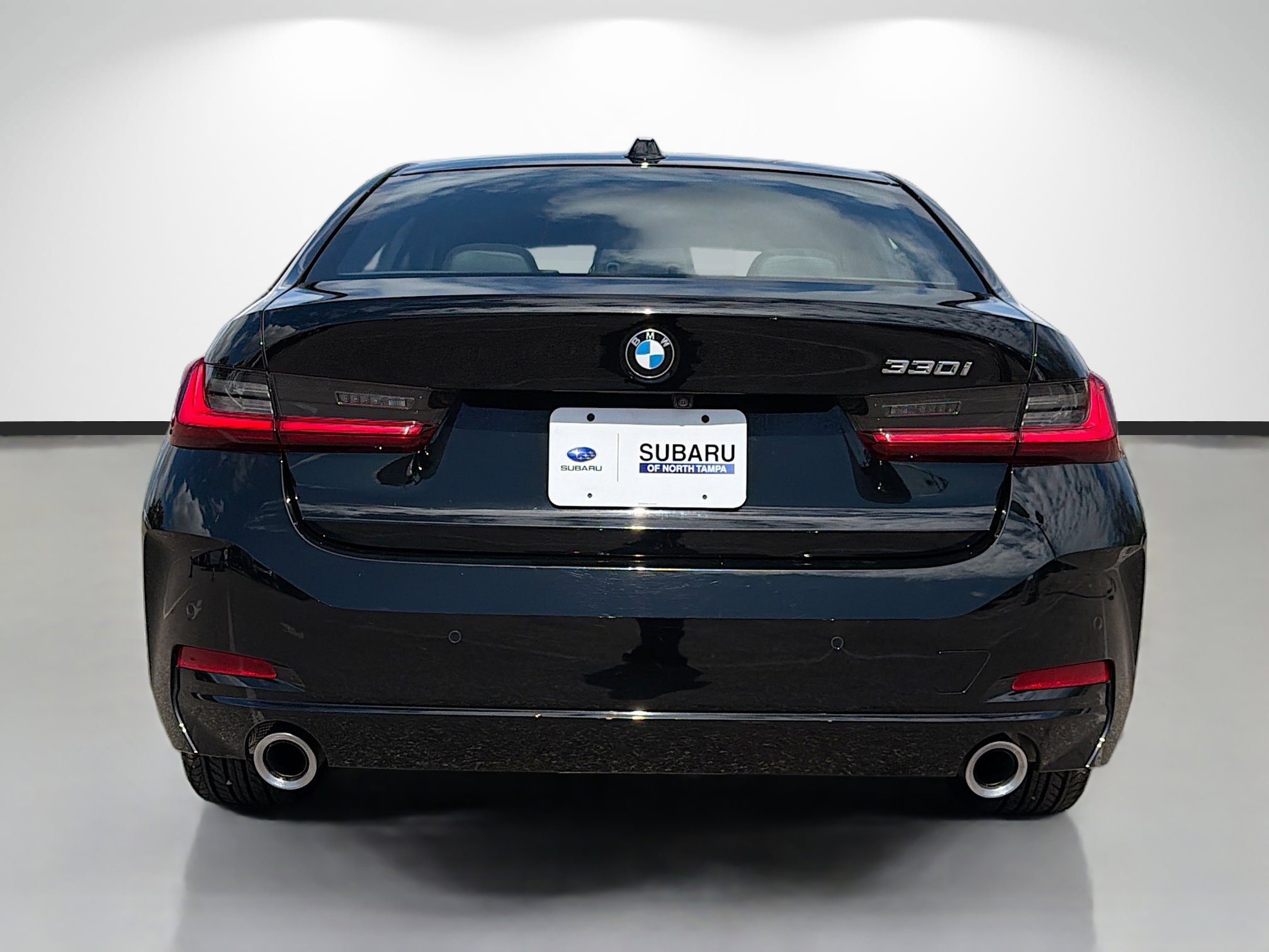 Used 2025 BMW 330i Sedan image 4