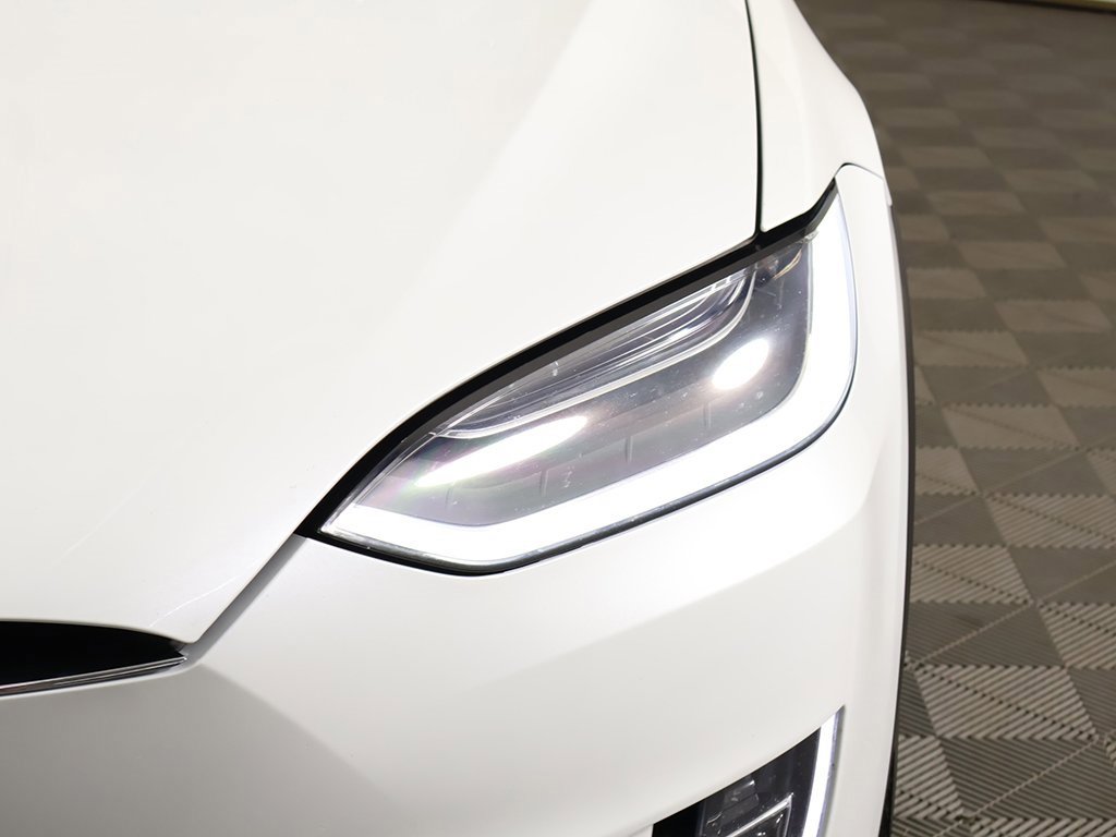 Used 2020 Tesla Model X Long Range image 12