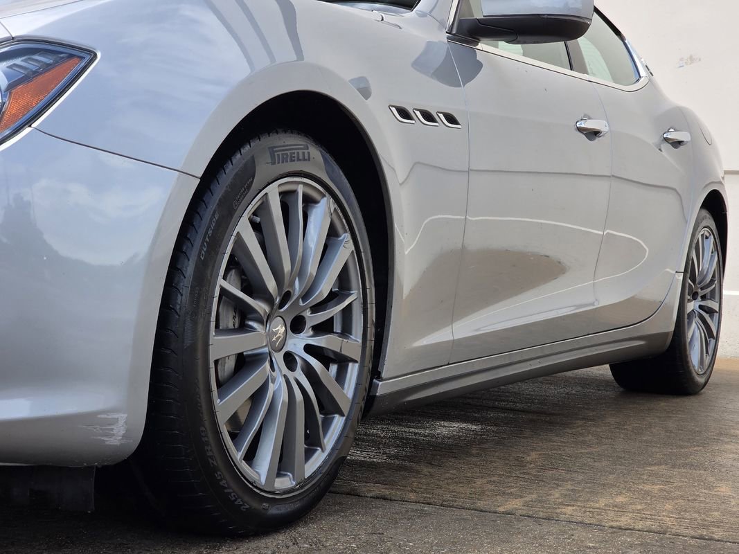 Used 2017 Maserati Ghibli RWD image 40