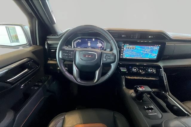 Used 2023 GMC Sierra 1500 AT4 w/ Technology Package AWD/4WD image 8