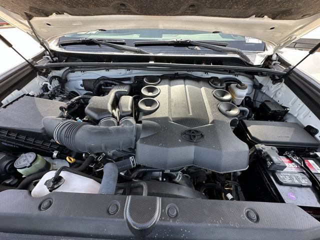 Used 2022 Toyota 4Runner SR5 Premium w/ Moonroof Package RWD image 32