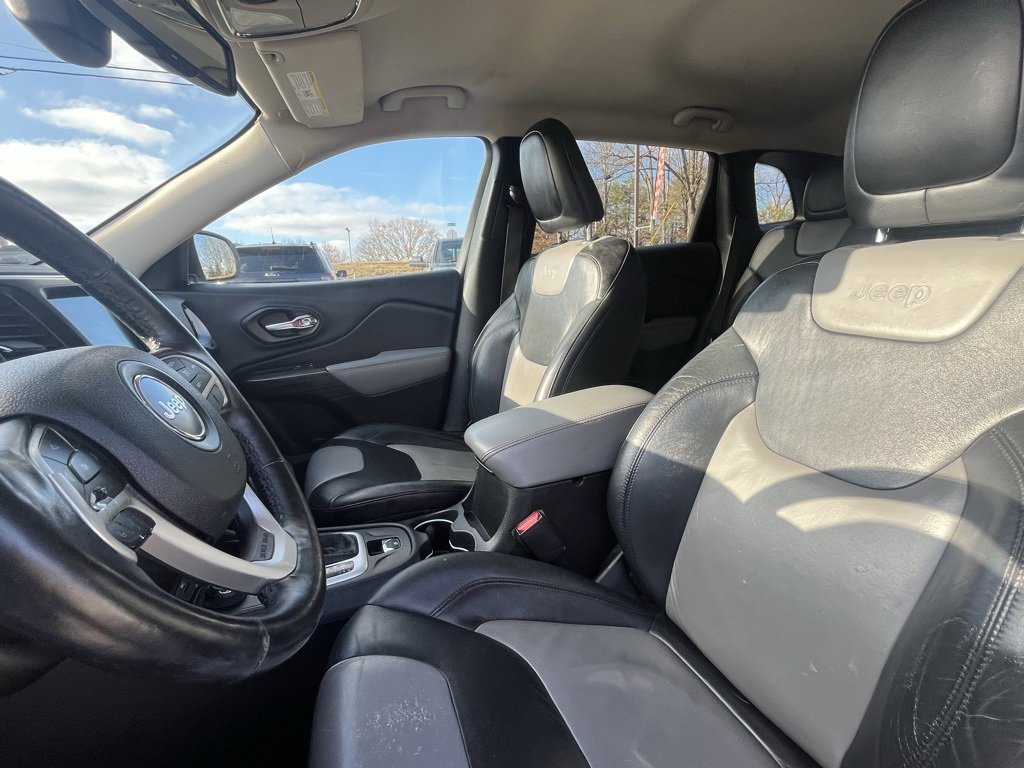 Used 2014 Jeep Cherokee Limited image 18