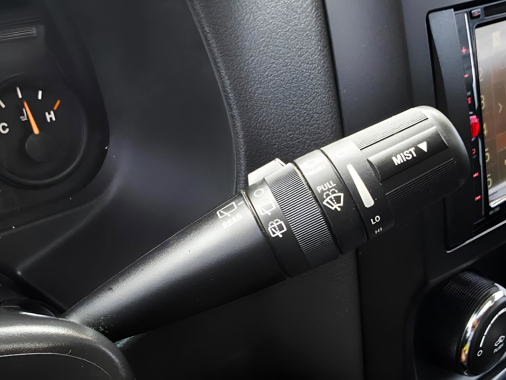 Used 2017 Jeep Patriot High Altitude image 24