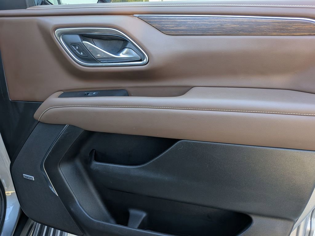 Used 2024 Chevrolet Tahoe High Country image 33