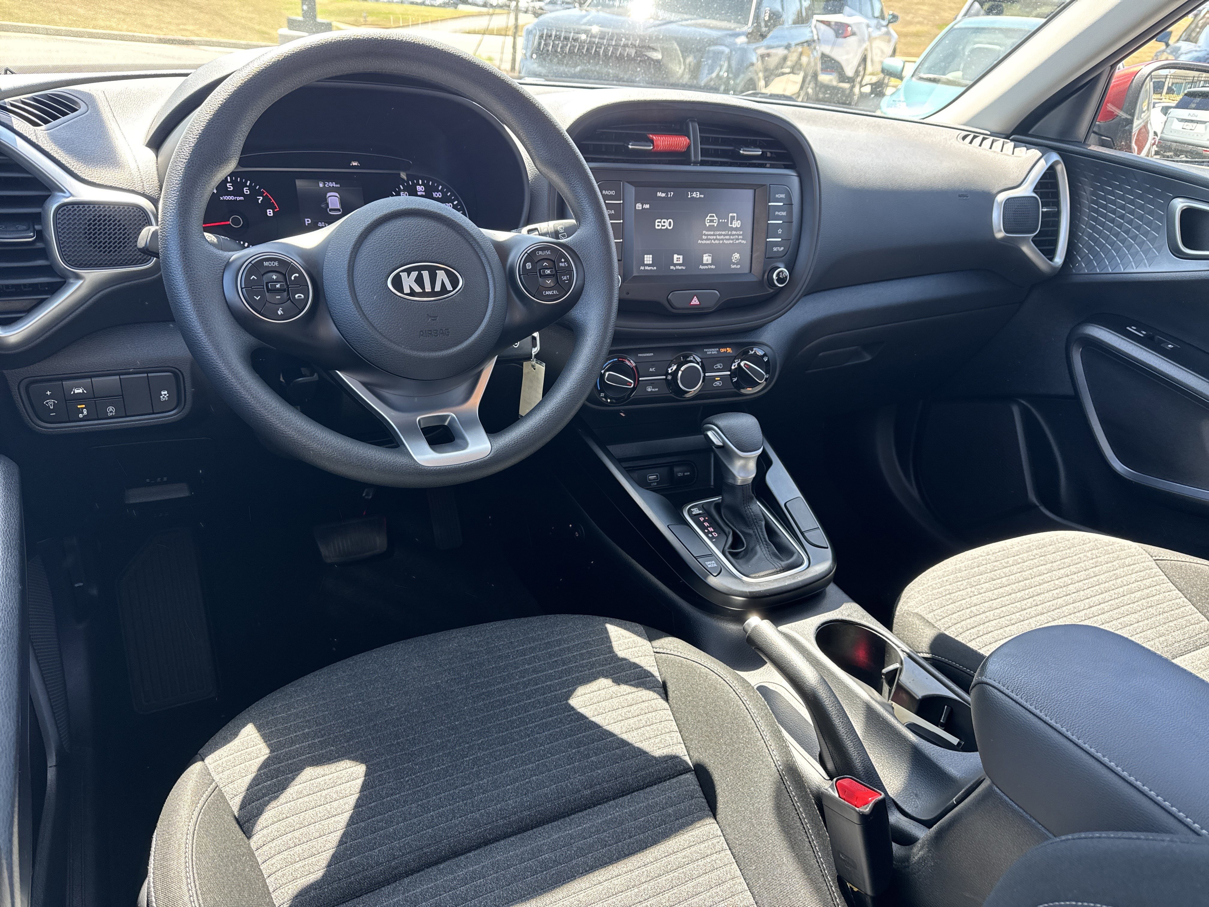 Used 2021 Kia Soul S image 22