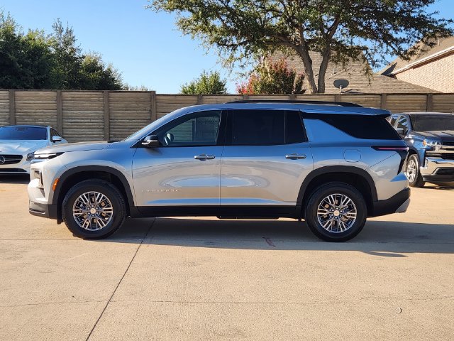 Used 2026 Chevrolet Traverse LT AWD/4WD image 12