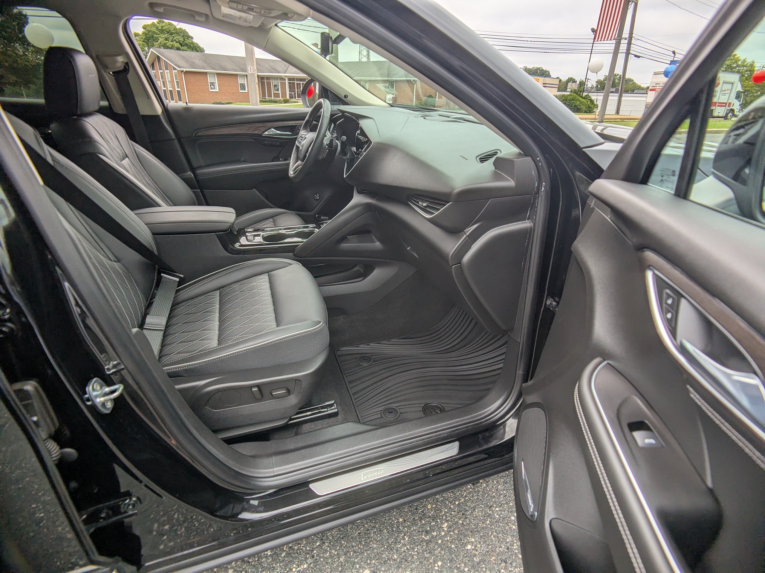 Used 2023 Buick Envision Avenir AWD/4WD image 12