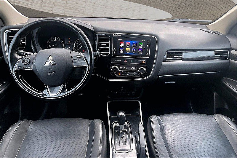 Used 2017 Mitsubishi Outlander SEL FWD image 12
