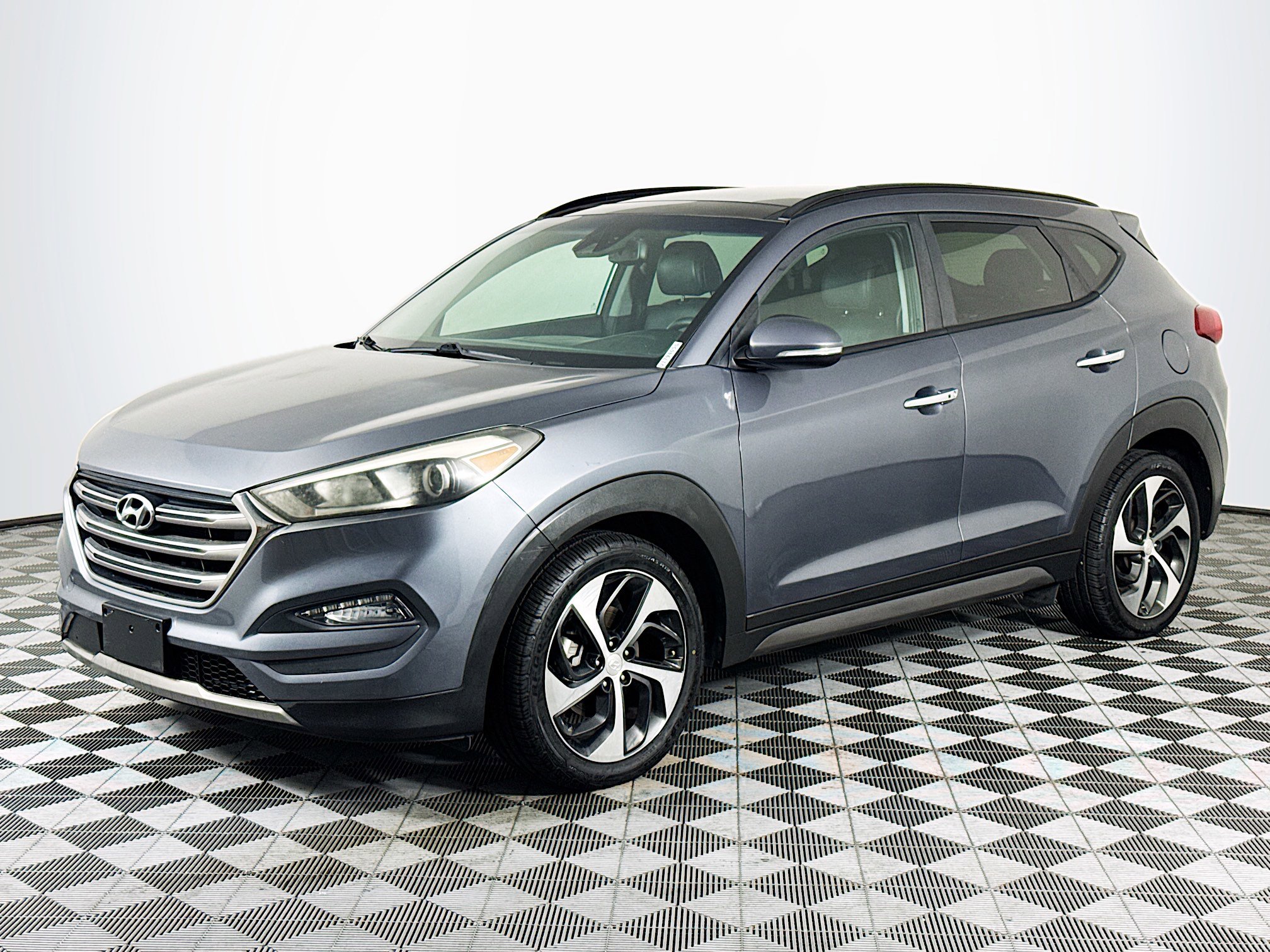 Used 2016 Hyundai Tucson Limited w/ Option Group 03 image 4