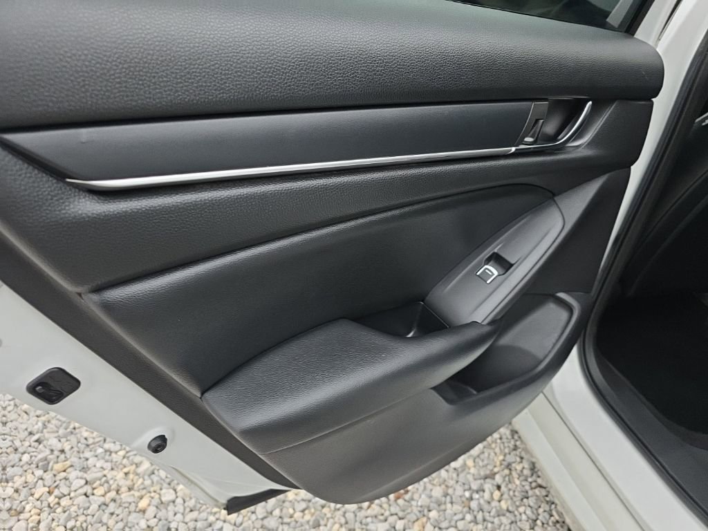Used 2022 Honda Accord Sport image 14