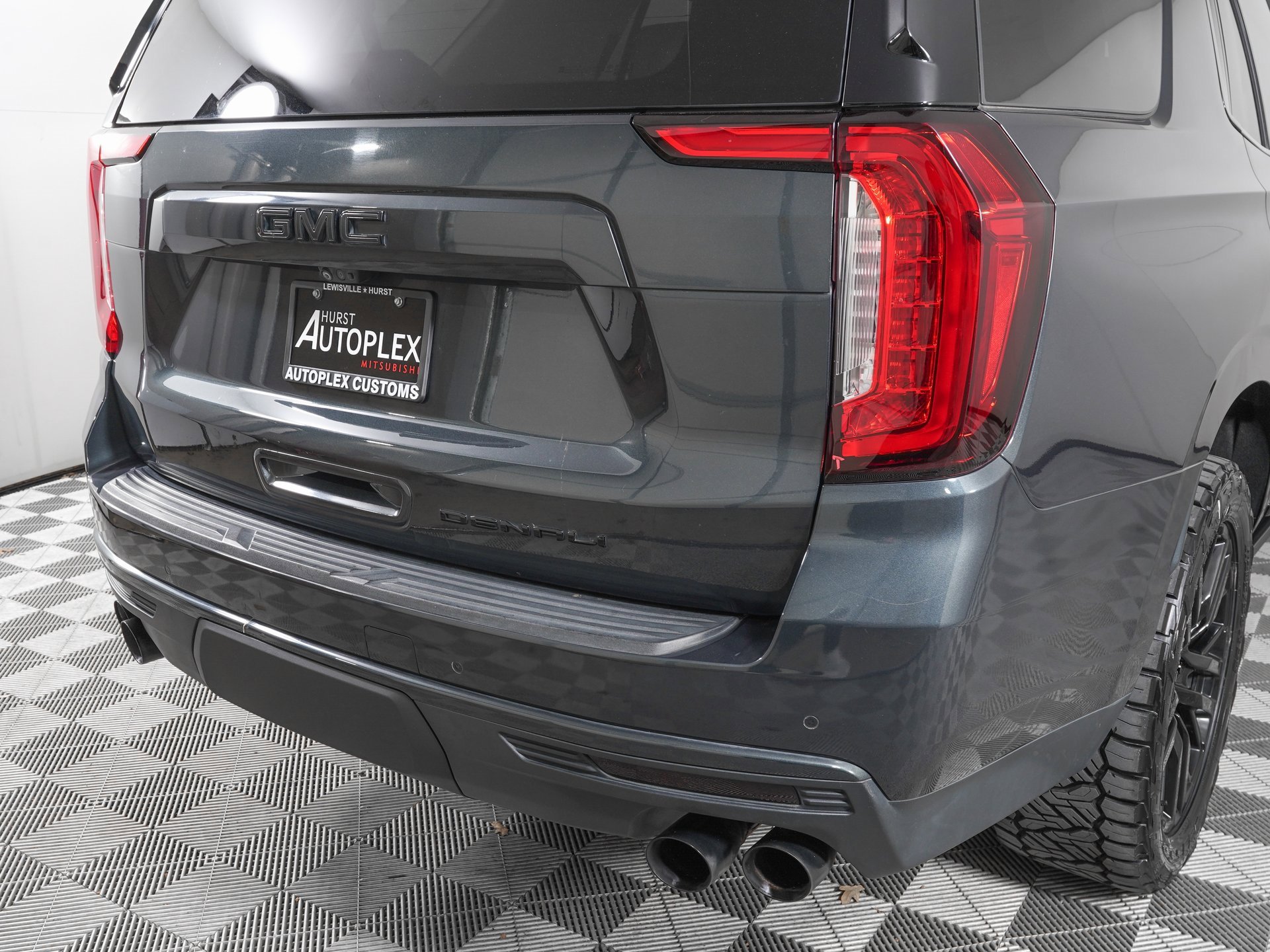 Used 2021 GMC Yukon Denali image 39